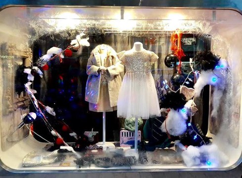 Gabonetako eskaparate irabazleak aukeratu dituzte