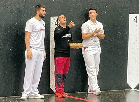 Gabonetako Pilota Jaialdia estreinekoz egingo da bihar Astelena frontoian, 17:00etatik aurrera