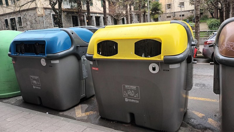 Gaikako bilketaren datuak hobetu dira edukiontzi urdin eta hori berriak jarri zirenetik