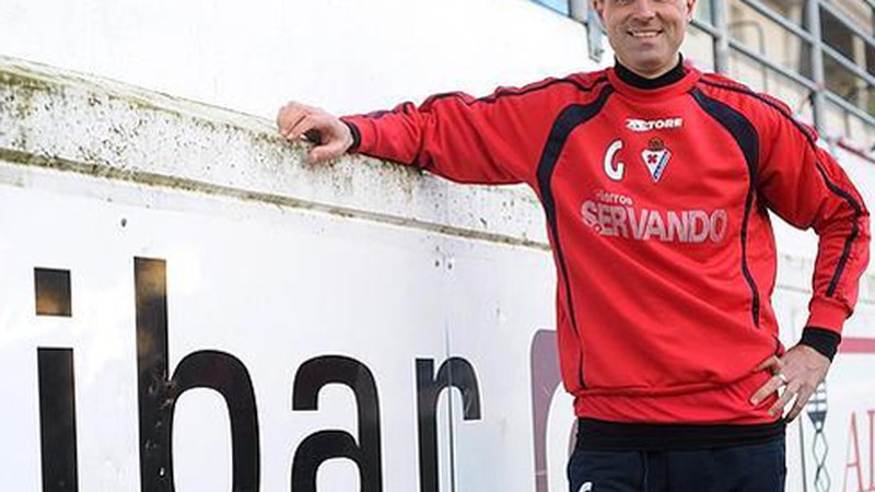 Gaizka Garitano omenduko dute bihar Ipuruan