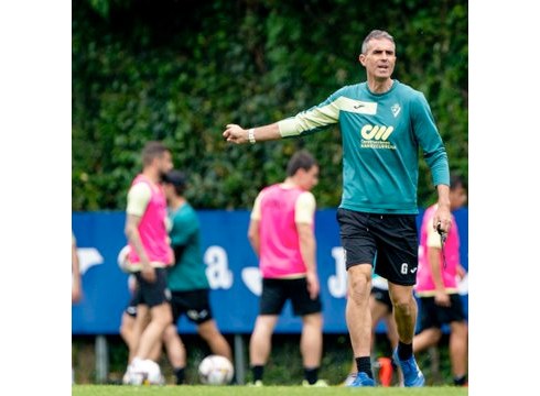 Gaizka Garitanok ez du Eibar KE-ren entrenatzaile izaten jarraituko