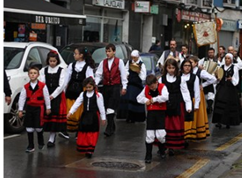 Galiziako Etxeak maiatzeko jaiak bertan behera lagatzea erabaki du