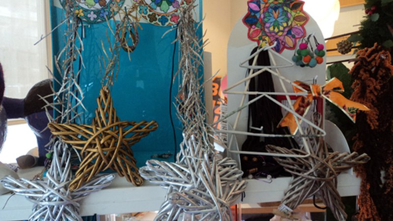 Garagunekoek eskulanak saltzeko postua ipiniko dute martitzenean