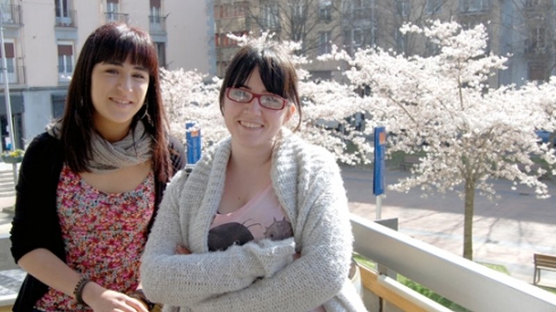 GARAZI URZURIAGA ETA IZARO APRAIZ: “Ondo pasatzeaz gain, umeek balioak jasotzen dituzte”