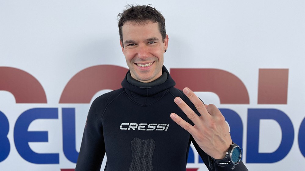 Garikoitz Iruretagoiena Deporreko apneista brontzekoa munduko txapelketan