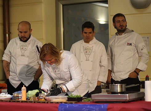 Gasteizko Waska jatetxeak irabazi du 'Bacalaos Alkorta' Pintxo Lehiaketaren III. edizioa