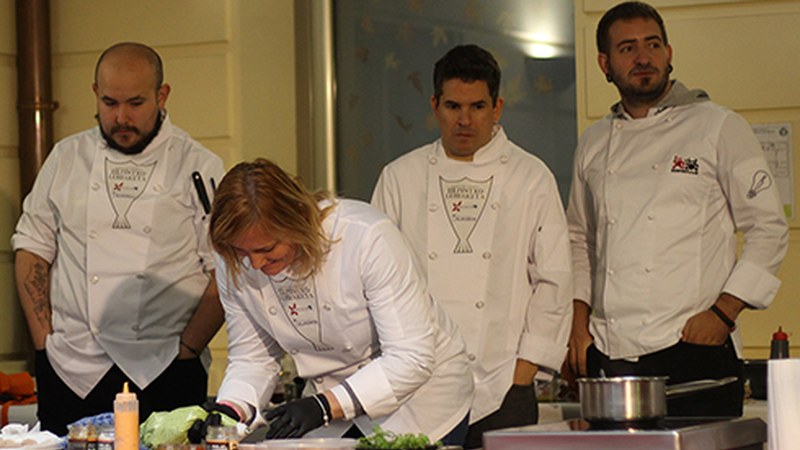 Gasteizko Waska jatetxeak irabazi du 'Bacalaos Alkorta' Pintxo Lehiaketaren III. edizioa