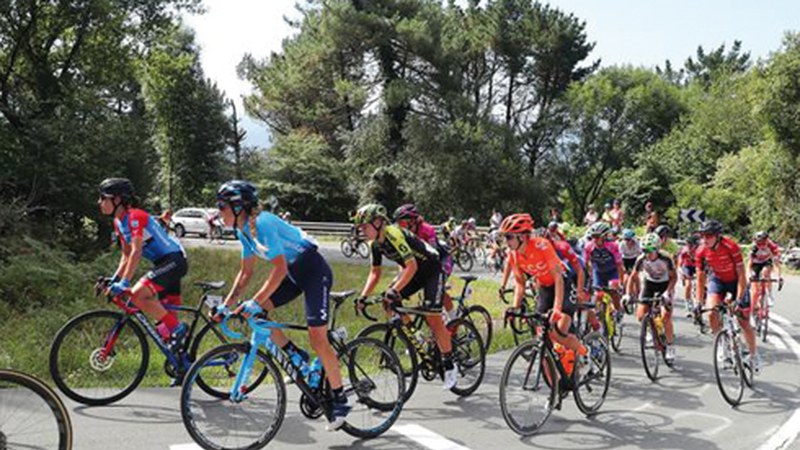 Gaur 11:00etan aurkeztuko dute domekako emakumezkoen UCI mailako lasterketa