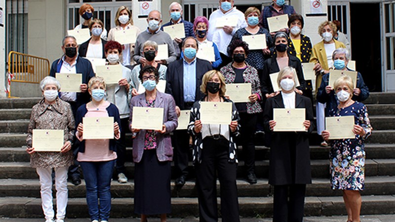 Gaur agurtu dute kurtsoa Debabarreneko Esperientzia Eskolako 16. promozioko ikasleek