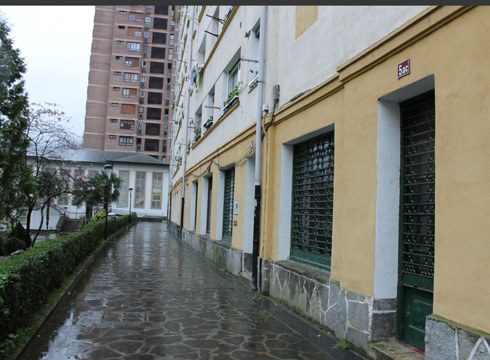 Gaur Argatxan hasiko dira errefuxiatuentzat materiala biltzen