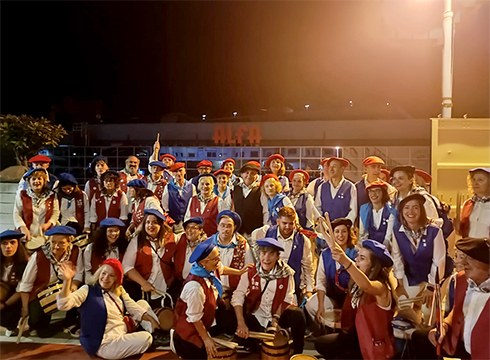 Gaur arratsaldean bueltatu behar dira danborradarako lagatako arropak