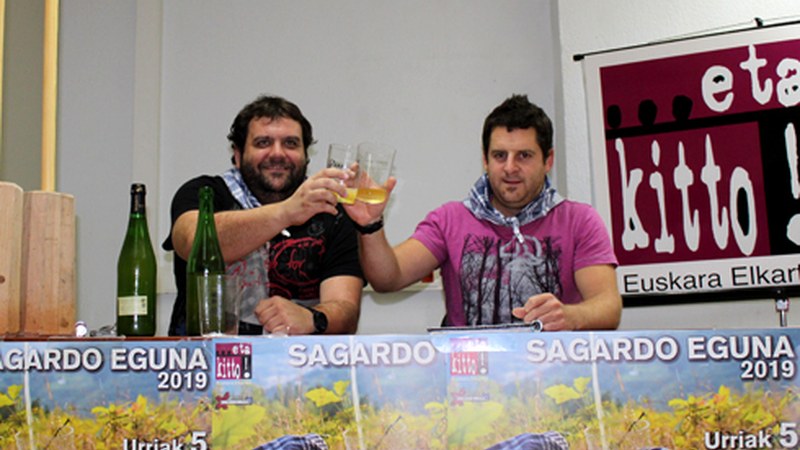 Gaur aurkeztu dute urriaren 5ean Eibarren egingo den XXVI Sagardo Eguna