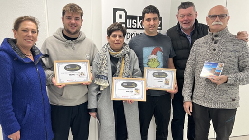 Gaur banatu dira …eta kitto! Euskara Elkarteak antolatutako Gilda Lehiaketaren sariak