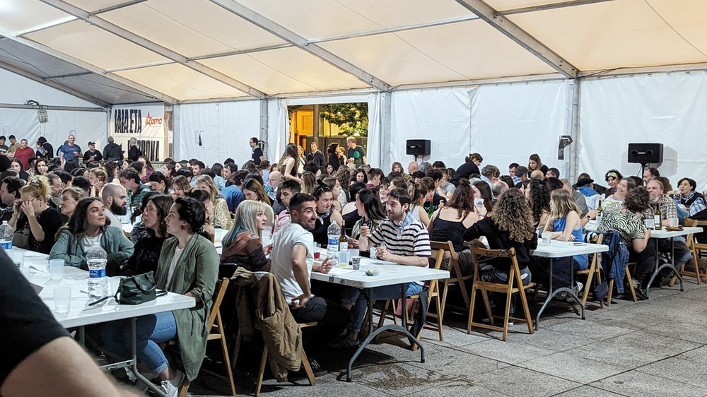 Gaur da azken eguna kantu afarirako txartelak erosteko