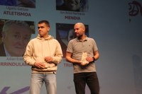 Gaur eguerdian banatu ditu 30. Eibarko Kirol Sariak ...eta kitto! astekariak