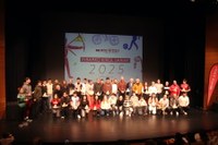 Gaur eguerdian banatu ditu 30. Eibarko Kirol Sariak ...eta kitto! astekariak