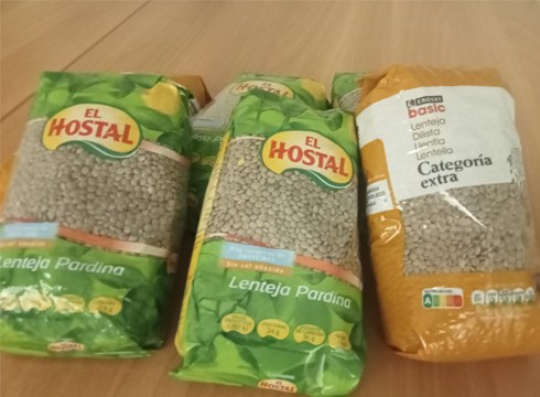 Gaur eta bihar, azken egunak dilistak batzeko Greziako kanpalekuetako errefuxiatueri eramateko