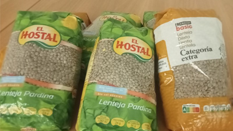 Gaur eta bihar, azken egunak dilistak batzeko Greziako kanpalekuetako errefuxiatueri eramateko