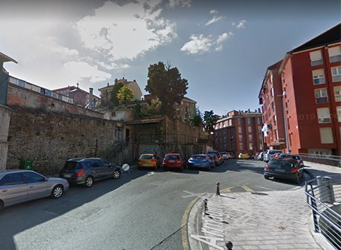 Gaur ezin izango da Armagin kalean eta Txontako 20. zenbakian aparkatu