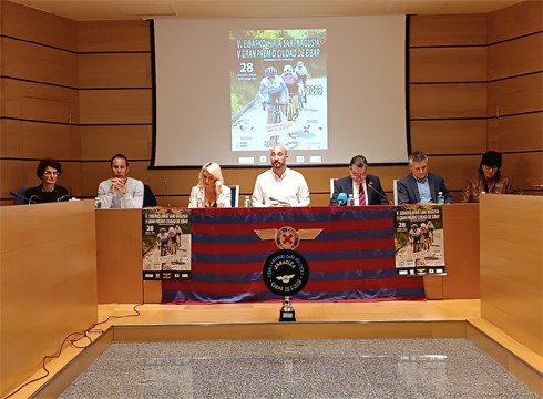 Gaur goizean aurkeztu dute Emakumezkoen V. Eibarko Hiria Sari Nagusia