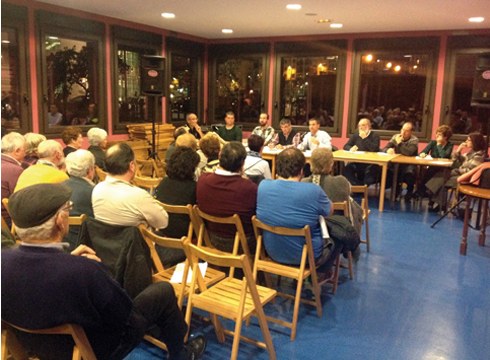 Gaur hasiko dira auzo-bilerekin Beheko Tokian