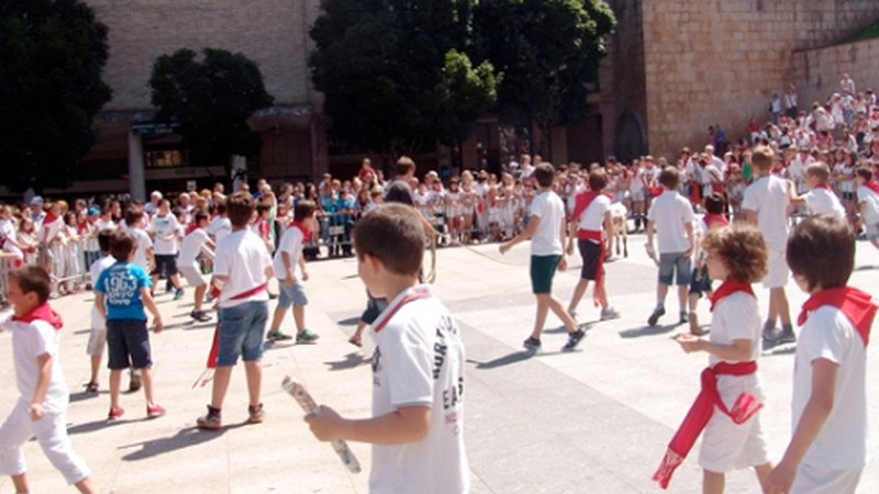 Gaur zabaltzen da izenematea  “Udan jolasean”, “Oporrak afariketan“, “Firin Faran” eta “Umiak Firin Faran” udalekuetan