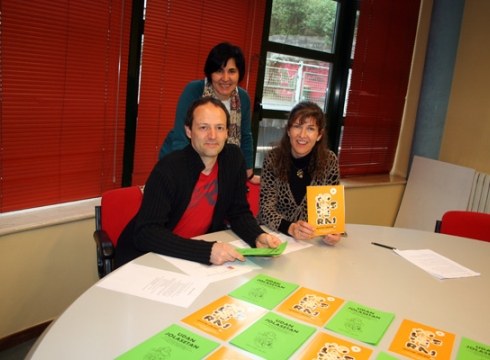 Gaur zabaldu dute Afariketan programarako izen-ematea