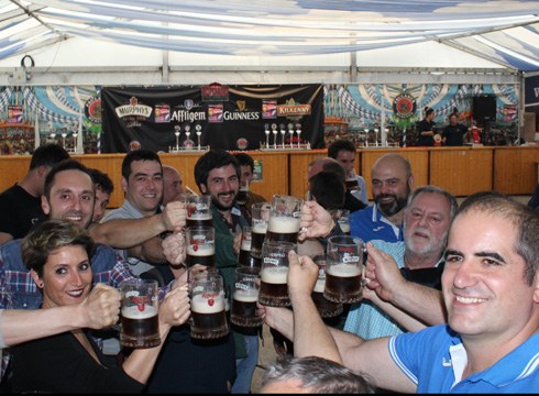 Gaur zabaldu eta domekara arte iraungo du Garagardo Azokak