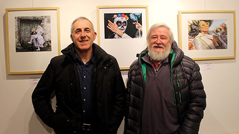 Gaurtik aurrera Eguen Zuri argazki lehiaketara aurkeztutako lanak ikusteko aukera dago Topalekuan