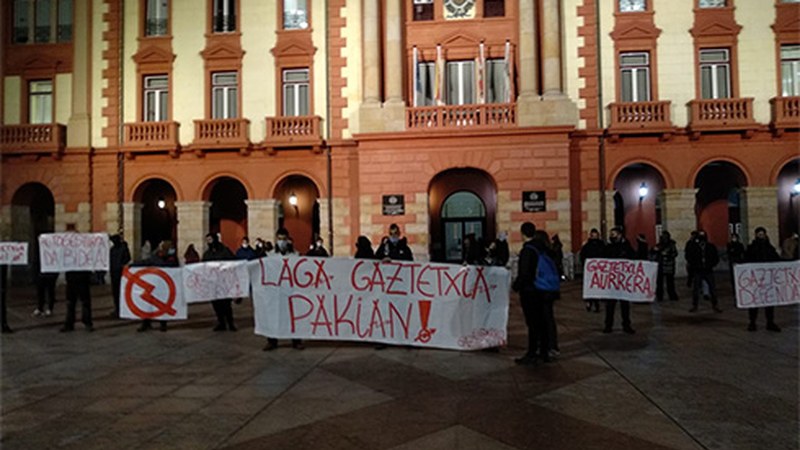 Gaztetxearen kontrako erasoengatik protesta egiteko kontzentrazioa egin zuten atzo