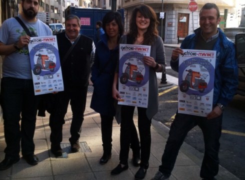 Geltoki Market bigarren eskuko azoka zapatuan Estaziñoan