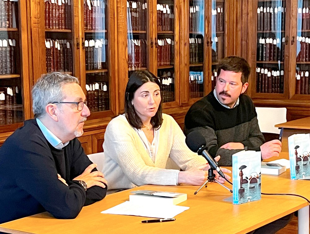 Gema Baqué eibartarrak “Los años robados” bere lehen eleberria aurkeztu du gaur goizean Donostian