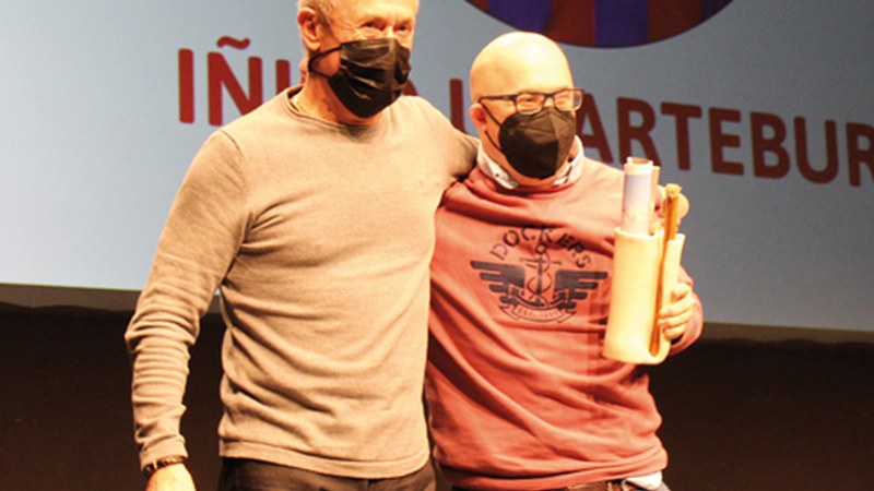 Genuine Ligako taldean jokatzen duen Iñigo Ugartebururentzat izan da foball modalitateko Kirol Saria