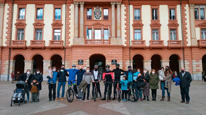 ‘Gipuzkoa herriz herri’ ezagutu du bizikletan Mikel Lizarraldek