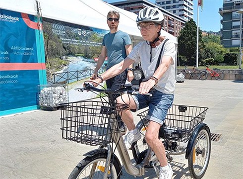 "Gipuzkoako Bira", bidegorriak eta bide berdeak sustatzeko kanpaina asteburuan ailegatuko da Eibarrera