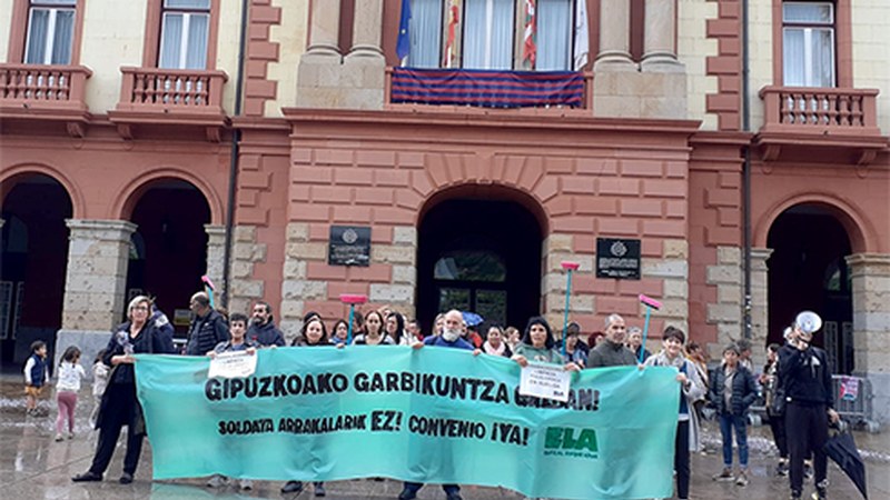 Gipuzkoako garbitzaileek mobilizazioekin jarraituko dute, "sektoreko prekarietatearekin amaitu arte"