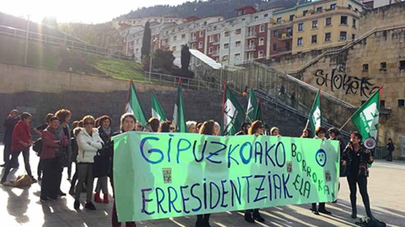 Gipuzkoako zaharren egoitzetako langileek bost egun egingo dituzte greban, hitzarmenaren negoziazioaren alde