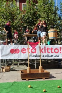 Giro ederrean joan zaigu ...eta kitto! jaiaren lehen zatia