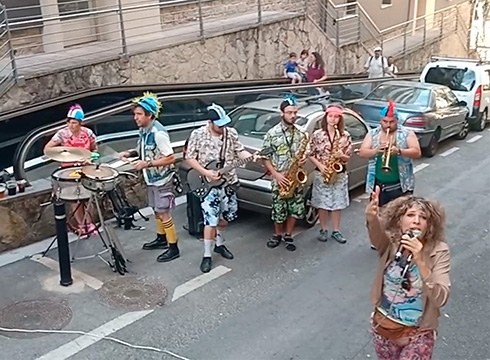 Giro ederrean ospatu dira San Kristobalgo jaiak