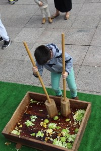 Giro ederrean ospatu dugu ...eta kitto! jaiaren lehen zatia