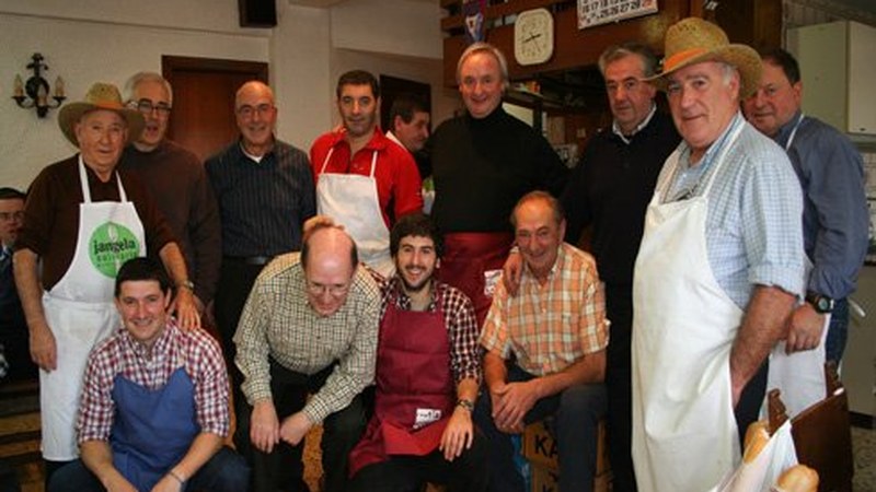 Giro paregabea Gureak lantegikoen bazkarian