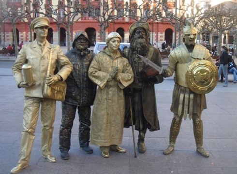 Giza Irudien erakustaldia, gaur 17.00etatik aurrera