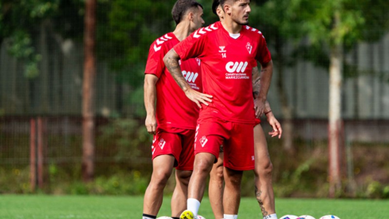 Gizonezkoen EIbar KE-ren lehen taldeak asterako lan-plana prestatu du domekako partidurako