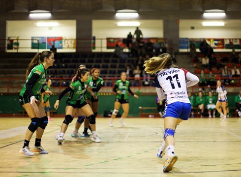 Gol batengatik galdu zuen Mek Eibar Eskubaloiak Ipuruan Beti Onak-en aurrean