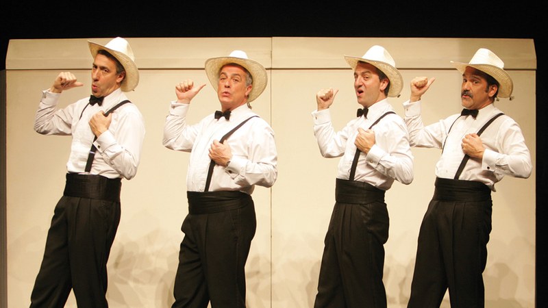 Golden Apple Quartet laukoteak azken aldiz jantziko du esmokina Antzerki Jardunaldietan