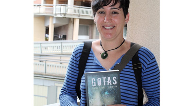 "Gotas" liburua aurkertuko du gaur Iratxe Gimenezek
