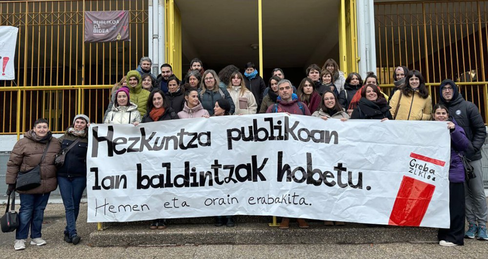 Greba zikloari ekin diote hezkuntza publikoan, Jaurlaritzaren gutun polemikoak giroa berotuta