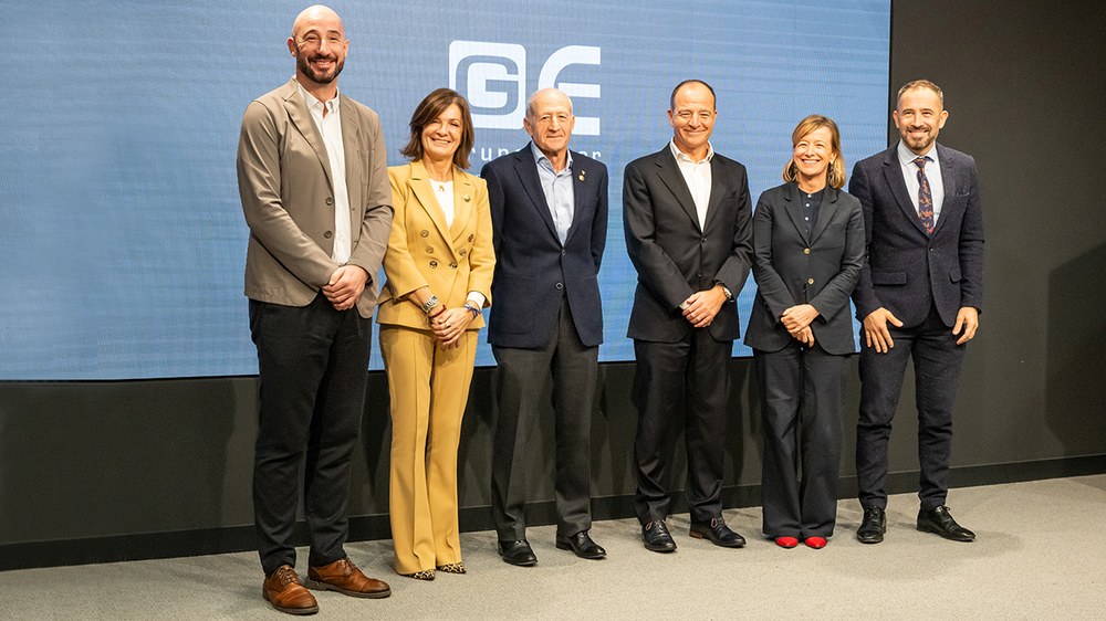 Grupo Eibar higiezinen talde sustatzaileak 50 urte bete dituela ospatu dute gaur eguerdian Ipuruako instalazioetan