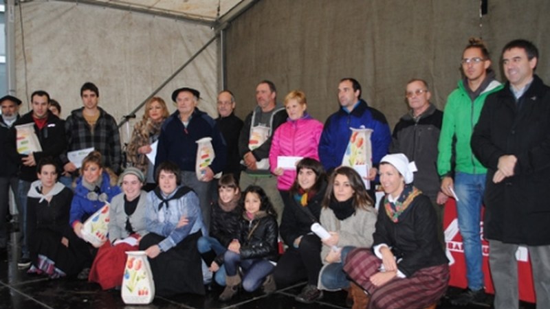 Guardasol azpian ospatu zen San Andres eguna