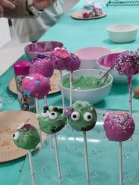 Gurasoak Berbetan - Cake Pop tailerra